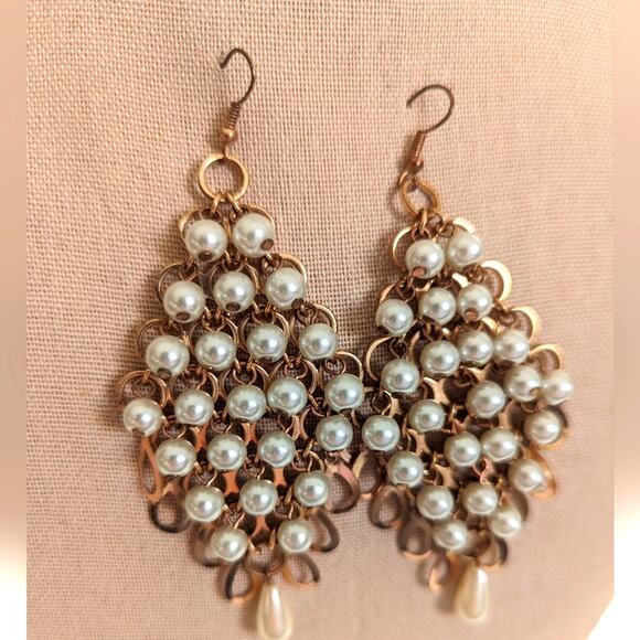 Statement Rose Gold Faux Pearl Chainmail Dangle Drop Chandelier Hook Earrings - Picture 2 of 4